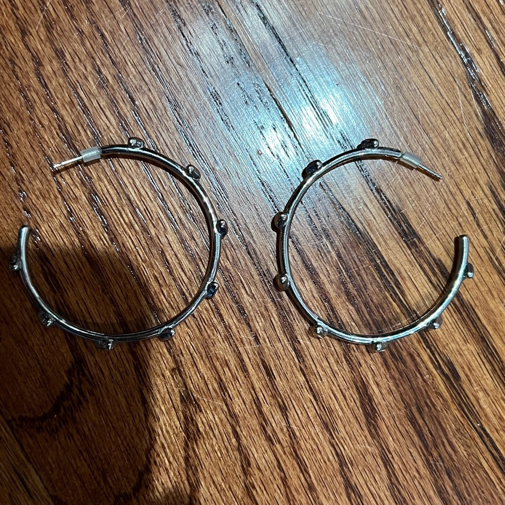 Kendra Scott hoops